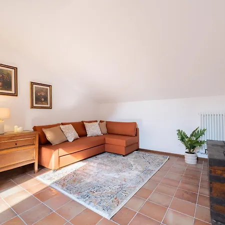 Apartment Mansarda Mella By Wonderful Italy
